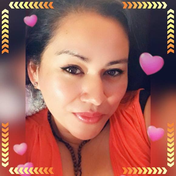 Meet your Posher, Justina - Picture 1 of 1